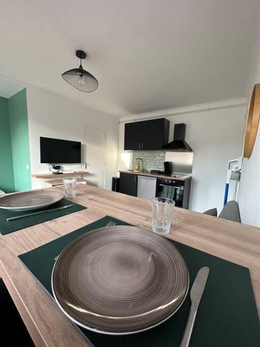 Appartement Proche Paris Et Metro - Parking Prive Maisons-Alfort Esterno foto