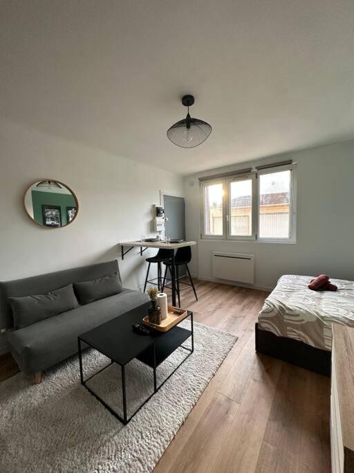 Appartement Proche Paris Et Metro - Parking Prive Maisons-Alfort Esterno foto